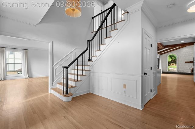 3250 Chestnut Run Drive, Bloomfield Charter Township, MI 48302