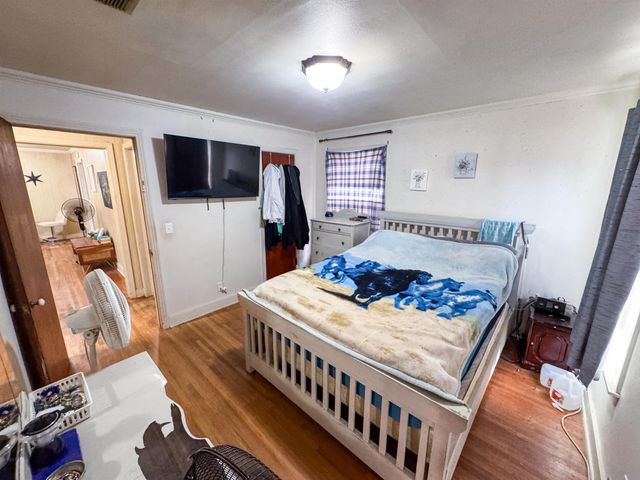 403 Daingerfield Street, Naples, TX 75568