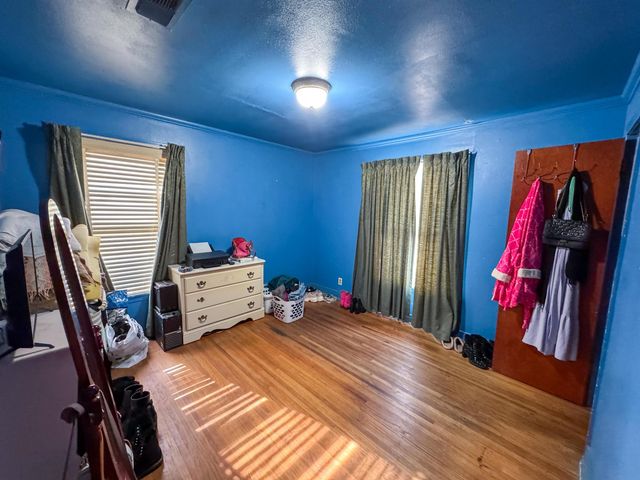 403 Daingerfield Street, Naples, TX 75568