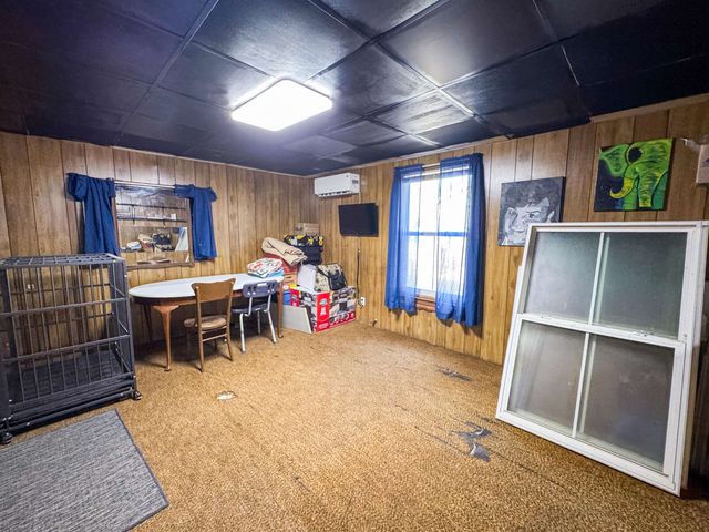 403 Daingerfield Street, Naples, TX 75568