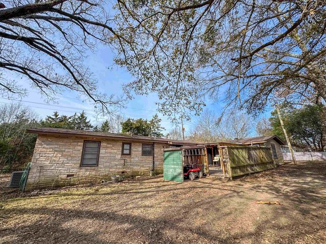 403 Daingerfield Street, Naples, TX 75568