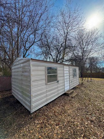 403 Daingerfield Street, Naples, TX 75568