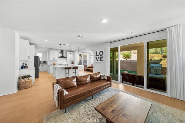 11298 Finders Court, Corona, CA 92883