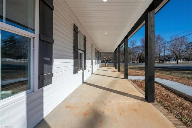 6124 Stadium Drive, Clemmons, NC 27012