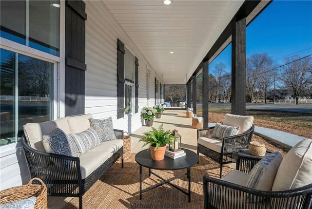 6124 Stadium Drive, Clemmons, NC 27012