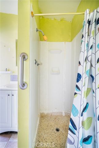 56617 Massachusets, Landers, CA 92285