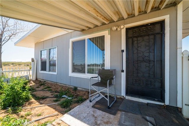 56617 Massachusets, Landers, CA 92285