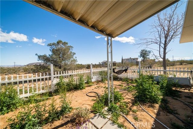 56617 Massachusets, Landers, CA 92285