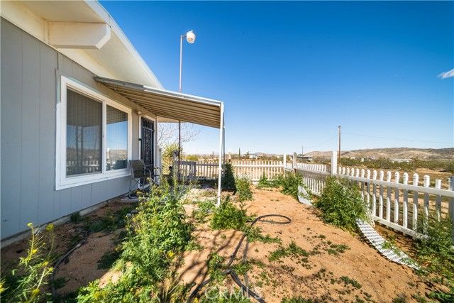 56617 Massachusets, Landers, CA 92285