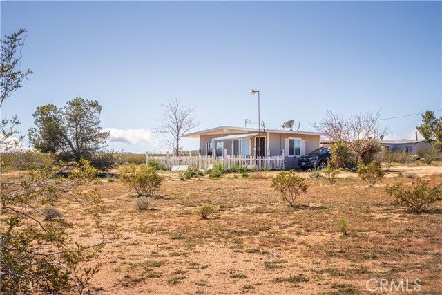 56617 Massachusets, Landers, CA 92285