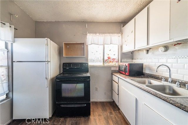 56617 Massachusets, Landers, CA 92285