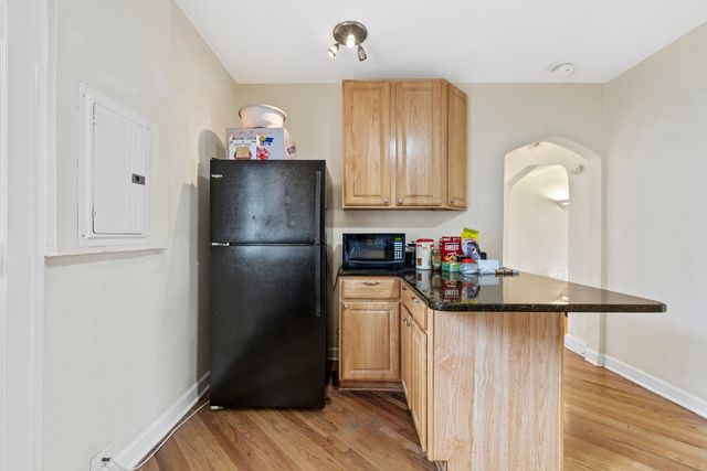 6457 N California Avenue 3, Chicago, IL 60645