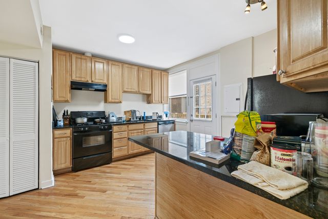 6457 N California Avenue 3, Chicago, IL 60645