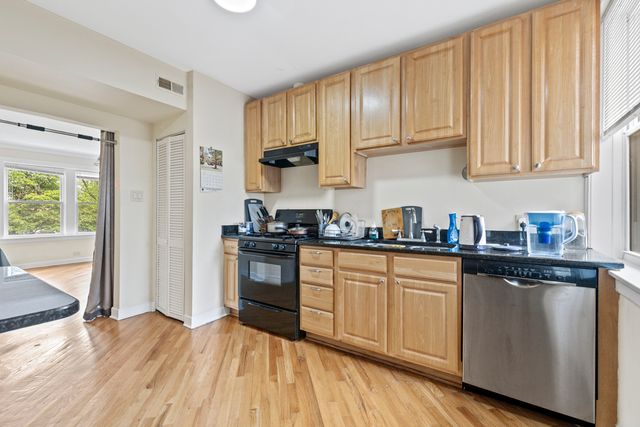 6457 N California Avenue 3, Chicago, IL 60645