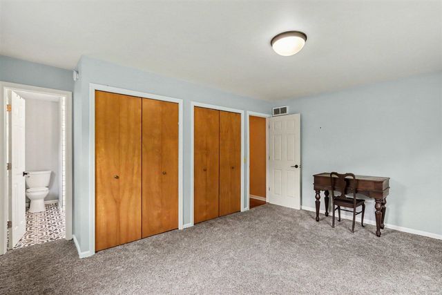 7611 Thrasher Ln, Kalamazoo, MI 49009