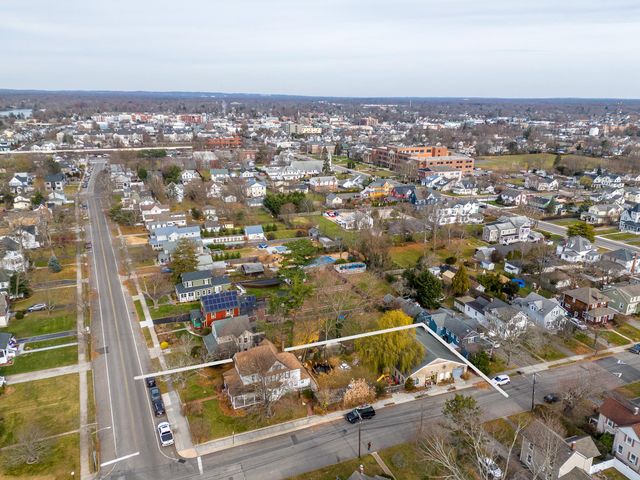 89 Cedar Avenue, Patchogue, NY 11772