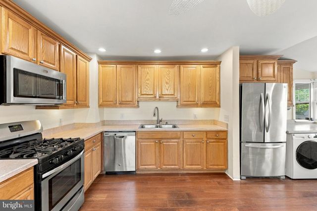 20 LAWRENCE AVE, Barrington, NJ 08007