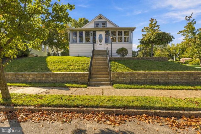 20 LAWRENCE AVE, Barrington, NJ 08007