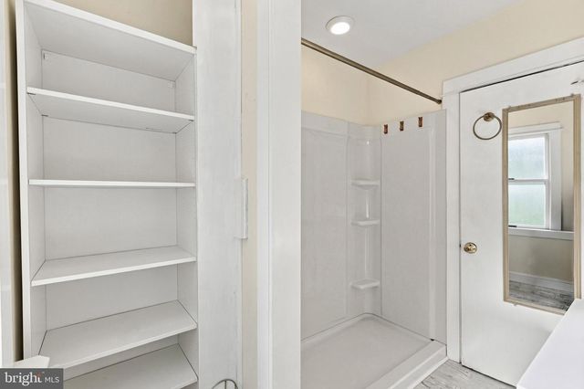 20 LAWRENCE AVE, Barrington, NJ 08007