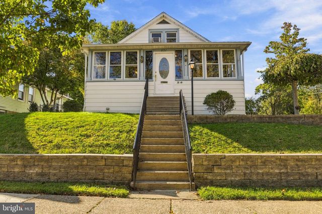 20 LAWRENCE AVE, Barrington, NJ 08007