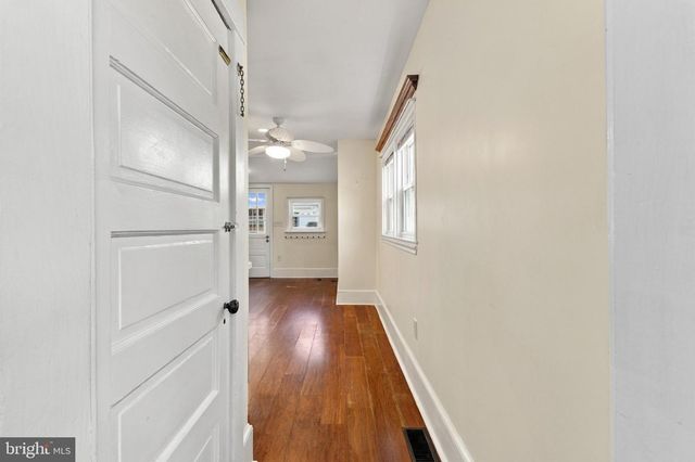 20 LAWRENCE AVE, Barrington, NJ 08007