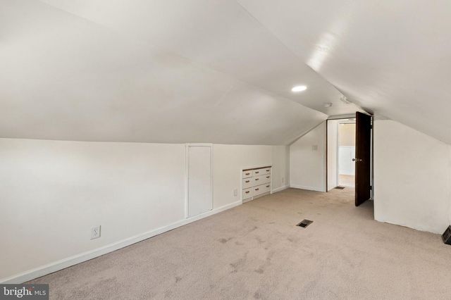 20 LAWRENCE AVE, Barrington, NJ 08007