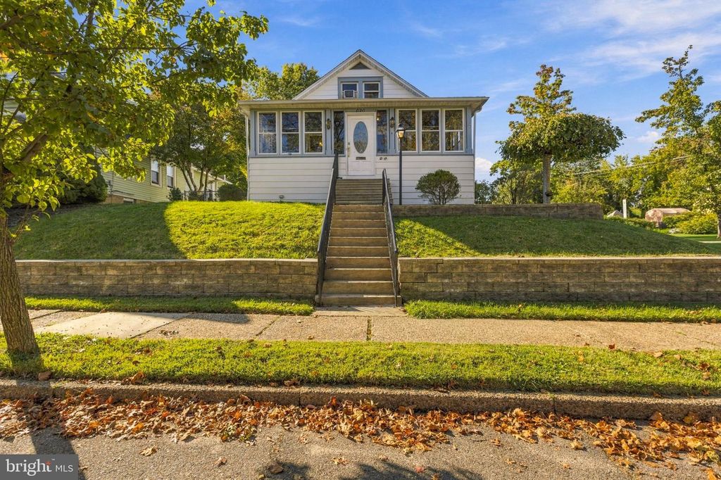 20 LAWRENCE AVE, BARRINGTON, NJ 08007 — photo 2