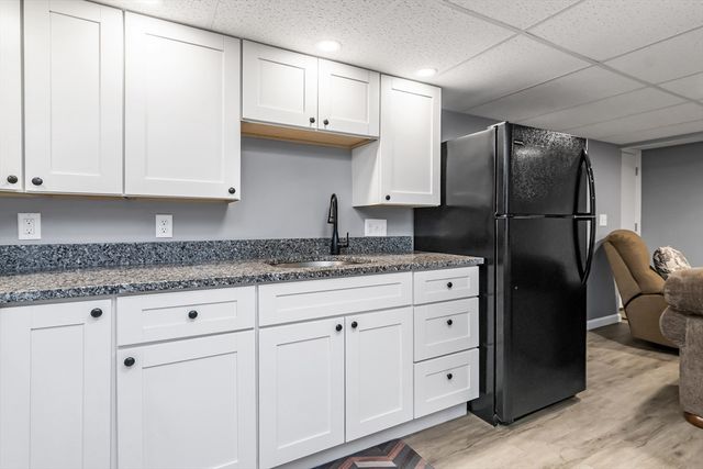 15 Beechwood Dr, Haverhill, MA 01832