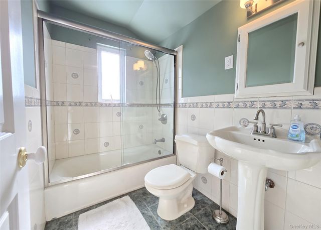 165 Edgewater Avenue, Bayport, NY 11705