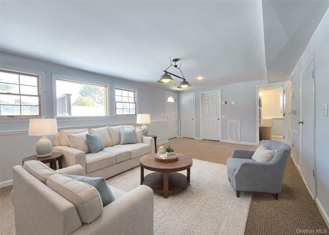 165 Edgewater Avenue, Bayport, NY 11705