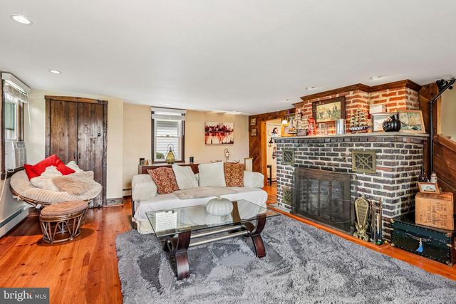 3 S BRIDGEPORT RD, Bridgeport, NJ 08014