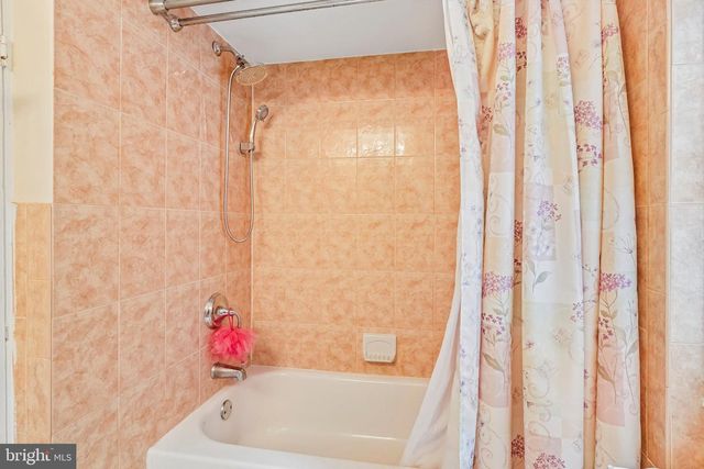 3 S BRIDGEPORT RD, Bridgeport, NJ 08014