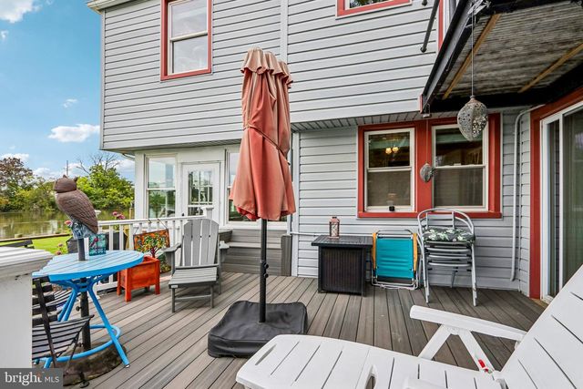 3 S BRIDGEPORT RD, Bridgeport, NJ 08014