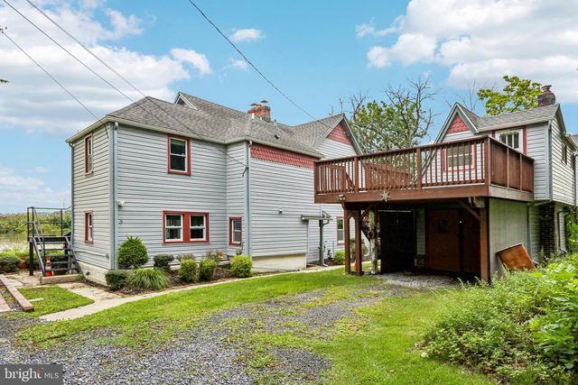 3 S BRIDGEPORT RD, Bridgeport, NJ 08014