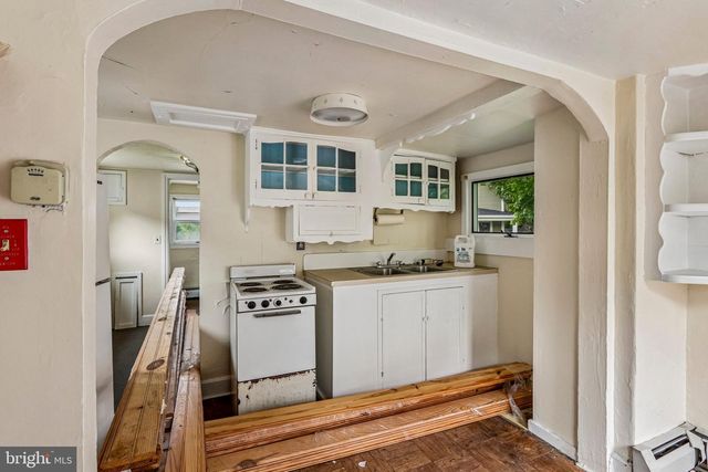 3 S BRIDGEPORT RD, Bridgeport, NJ 08014