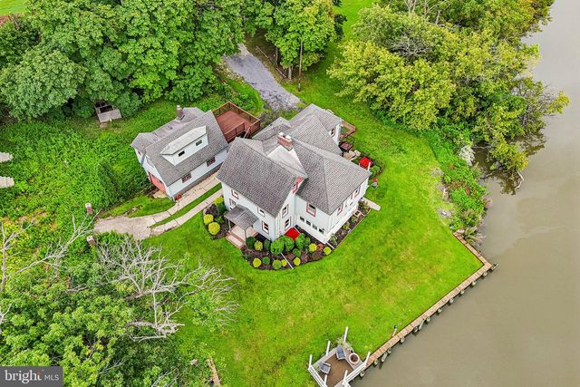 3 S BRIDGEPORT RD, Bridgeport, NJ 08014