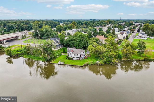 3 S BRIDGEPORT RD, Bridgeport, NJ 08014