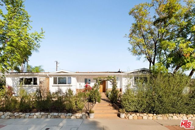 1114 Mercer Avenue, Ojai, CA 93023