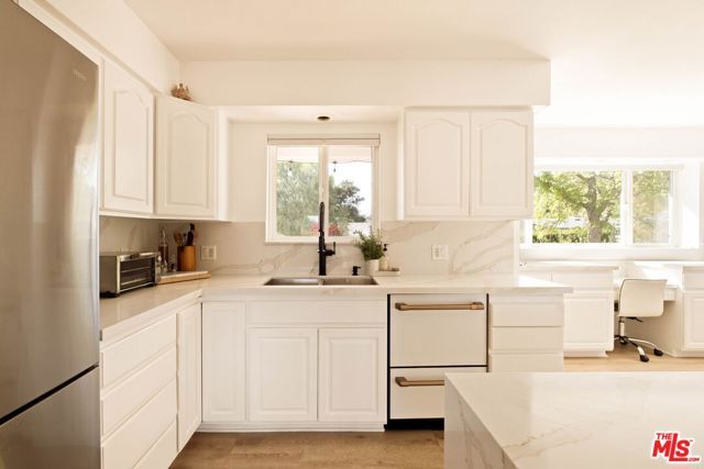 1114 Mercer Avenue, Ojai, CA 93023