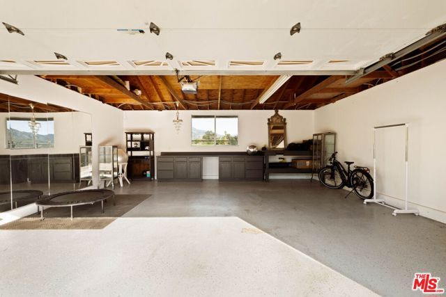 1114 Mercer Avenue, Ojai, CA 93023