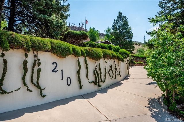 210 Lookout View Court, Golden, CO 80401