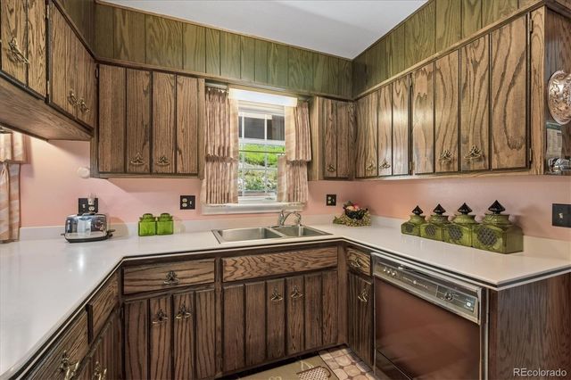 210 Lookout View Court, Golden, CO 80401