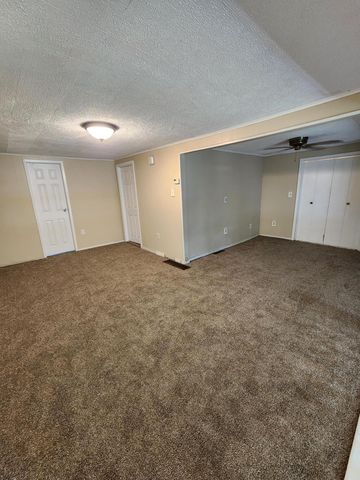4920 E 27th Avenue, Lake Station, IN 46405