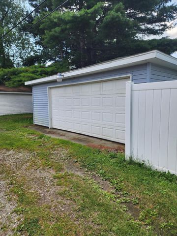 4920 E 27th Avenue, Lake Station, IN 46405
