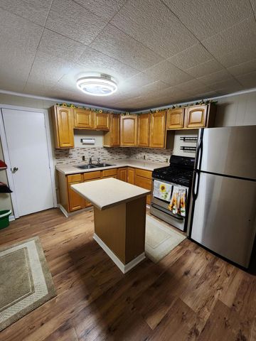 4920 E 27th Avenue, Lake Station, IN 46405