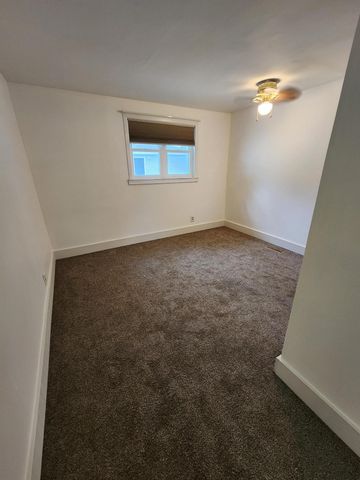 4920 E 27th Avenue, Lake Station, IN 46405