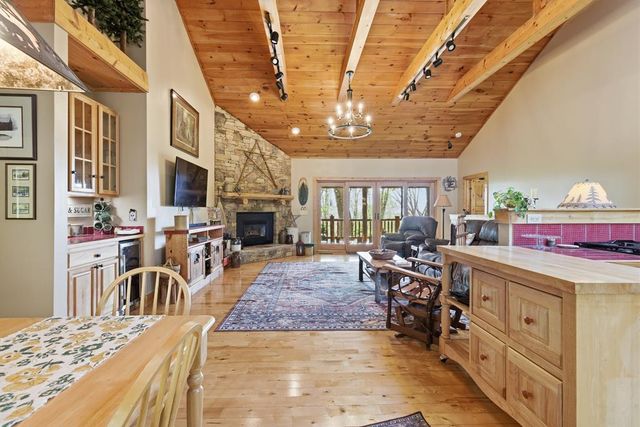 292 Hollyberry Circle, Hayesville, NC 28904