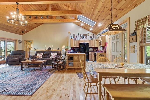 292 Hollyberry Circle, Hayesville, NC 28904