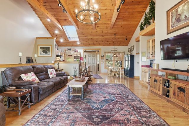 292 Hollyberry Circle, Hayesville, NC 28904