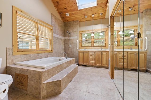 292 Hollyberry Circle, Hayesville, NC 28904